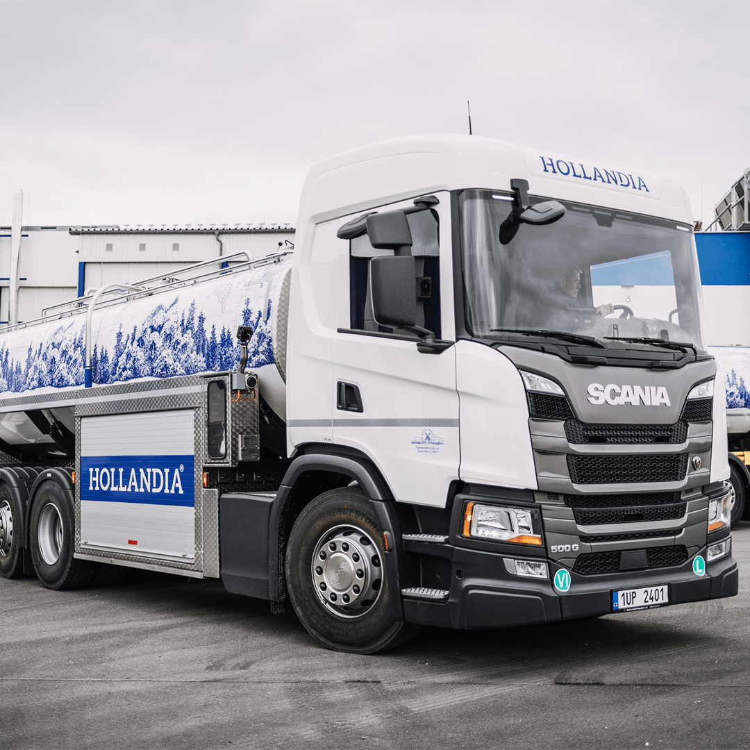 HOLLANDIA převzala cisterny na podvozcích švédského výrobce Scania